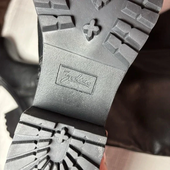 Zodiac Georgia Round Toe Block Heel Zip-Up Riding Boot, Color: Black | Size: 7 - Picture 5 of 5